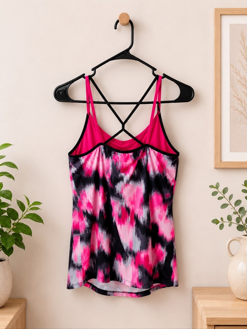 Champion C9 Women's XL Athletic Tank Top Pink Black Abstract Print Built-In Bra - Picture 3 of 6